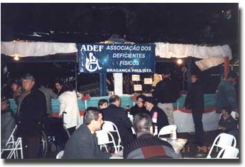 festa2.jpg (14308 bytes)